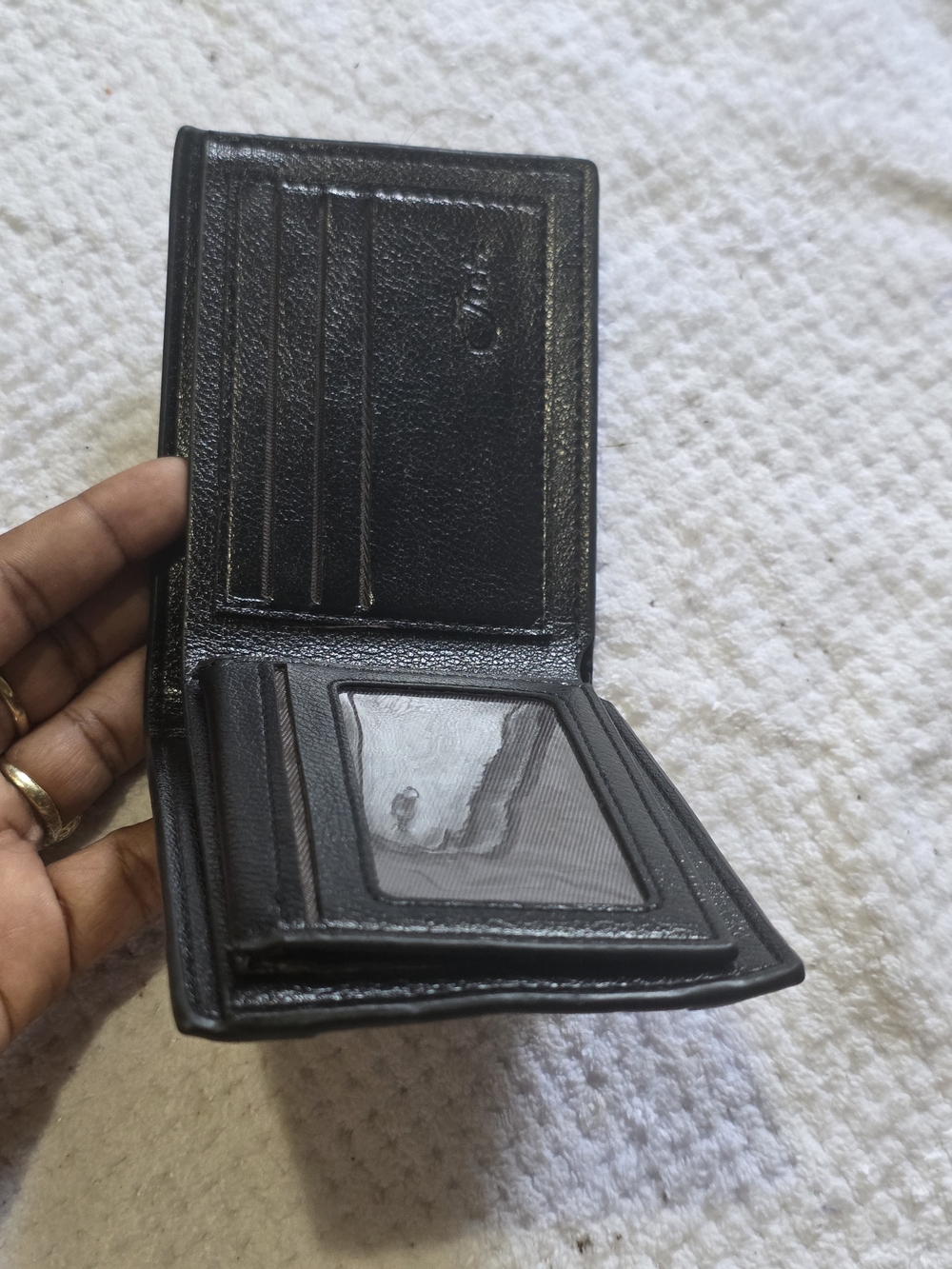 Men's Black Croc-Embossed Leather Wallet - Classic Bi-Fold - Picture 5 of 5